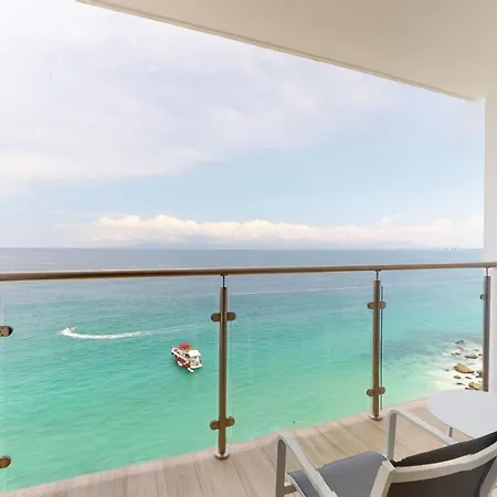 Grand Park Royal Puerto Vallarta Exterior photo